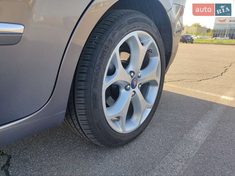 Минивэн Ford Galaxy 2013 в Киеве