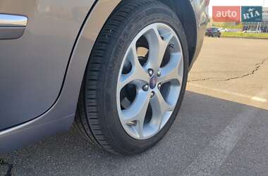 Минивэн Ford Galaxy 2013 в 