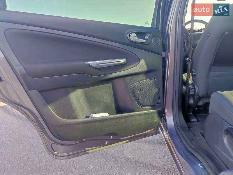 Минивэн Ford Galaxy 2013 в Киеве