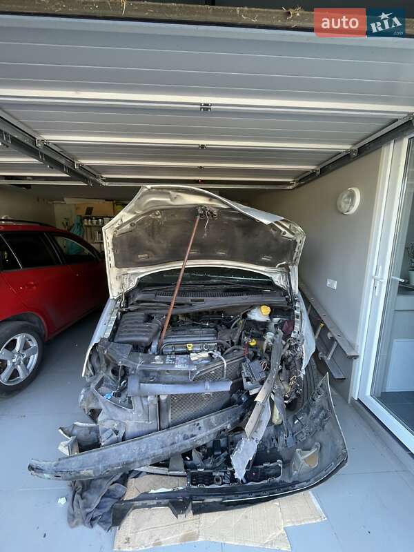 Ford Galaxy 2000