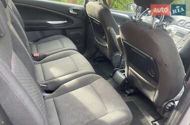 Минивэн Ford Galaxy 2009 в 
