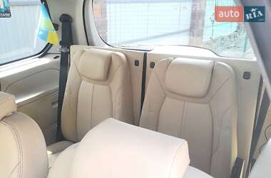 Минивэн Ford Galaxy 2011 в 