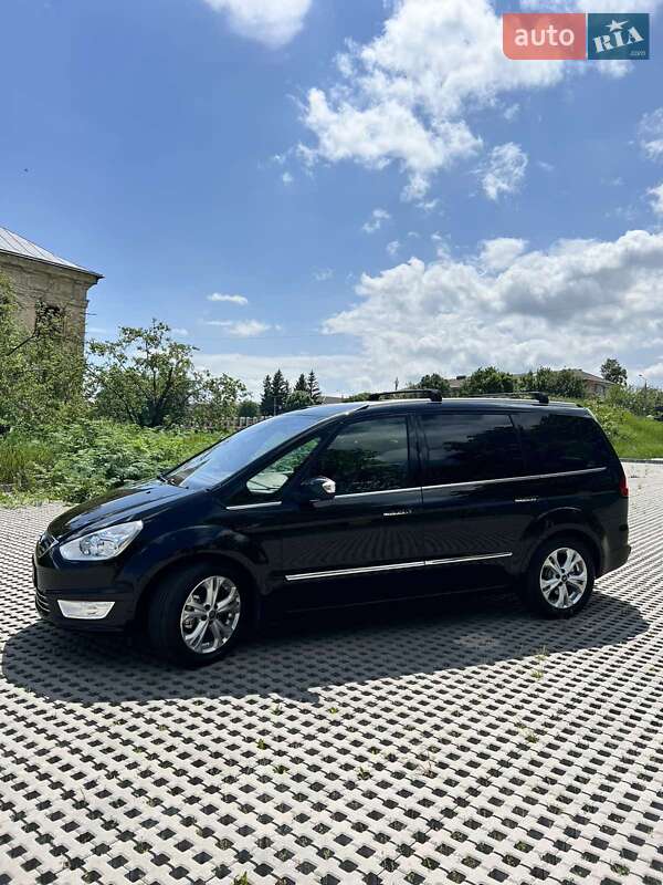 Минивэн Ford Galaxy 2013 в 