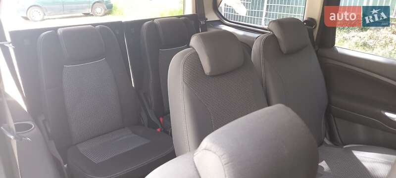 Минивэн Ford Galaxy 2013 в Измаиле