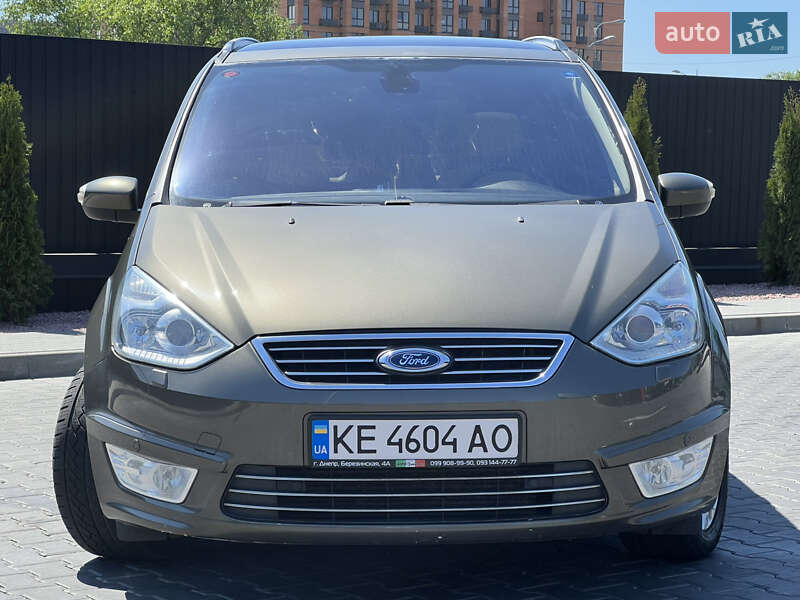 Минивэн Ford Galaxy 2010 в Днепре