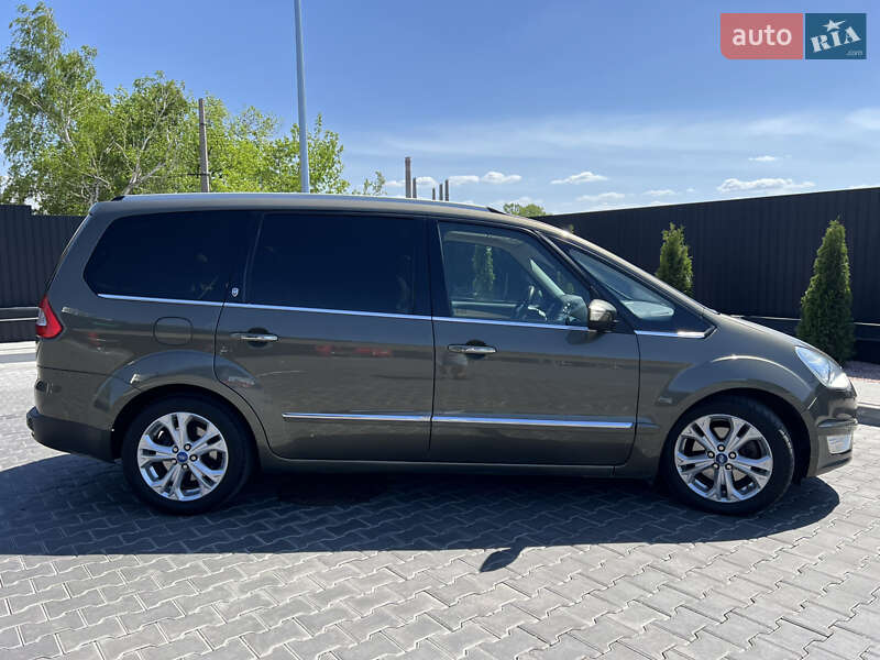 Минивэн Ford Galaxy 2010 в Днепре