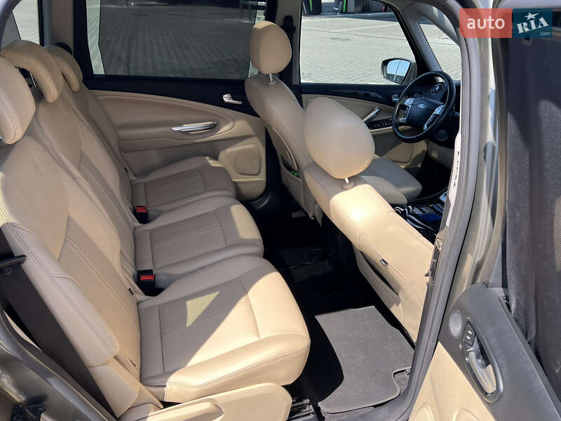Минивэн Ford Galaxy 2010 в Днепре