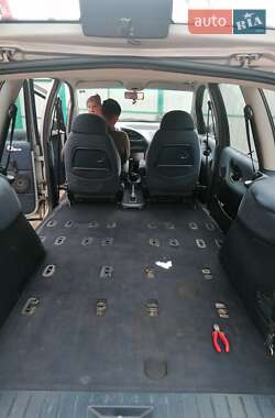 Минивэн Ford Galaxy 1999 в 