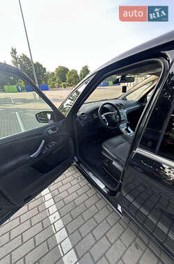 Минивэн Ford Galaxy 2010 в 