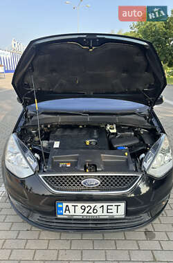 Минивэн Ford Galaxy 2010 в 