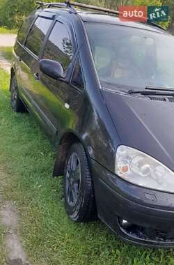 Минивэн Ford Galaxy 2002 в 