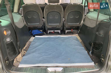 Минивэн Ford Galaxy 2003 в 