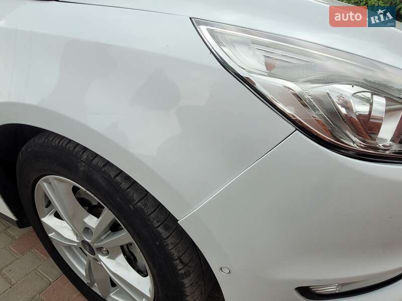 Минивэн Ford Galaxy 2015 в Новоднестровске фото 41 Минивэн Ford Galaxy 2015 в Новоднестровске