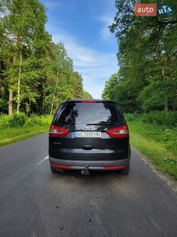 Минивэн Ford Galaxy 2007 в Киверцах