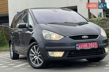 Минивэн Ford Galaxy 2010 в 