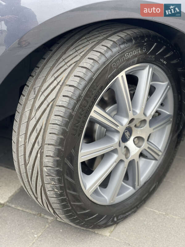 Минивэн Ford Galaxy 2010 в Стрые