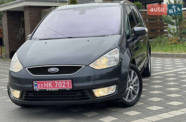 Минивэн Ford Galaxy 2010 в 