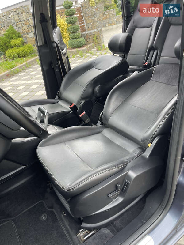 Минивэн Ford Galaxy 2010 в Стрые