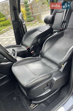 Минивэн Ford Galaxy 2010 в 