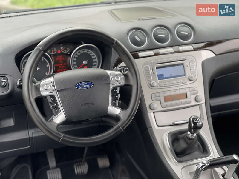 Минивэн Ford Galaxy 2010 в Стрые