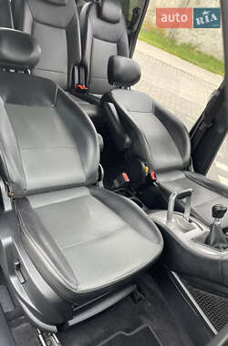 Минивэн Ford Galaxy 2010 в 