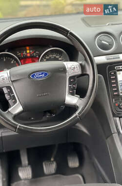 Мінівен Ford Galaxy 2014 в 