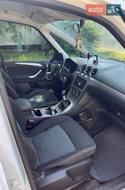 Минивэн Ford Galaxy 2010 в 