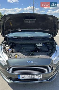 Минивэн Ford Galaxy 2017 в 