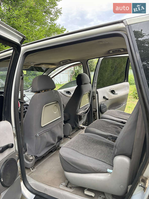 Мінівен Ford Galaxy 1999 в Сумах