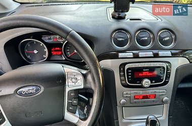 Минивэн Ford Galaxy 2007 в 