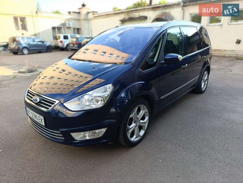 Минивэн Ford Galaxy 2010 в 