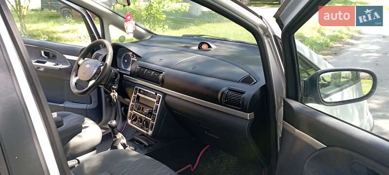 Мінівен Ford Galaxy 2001 в Шепетівці