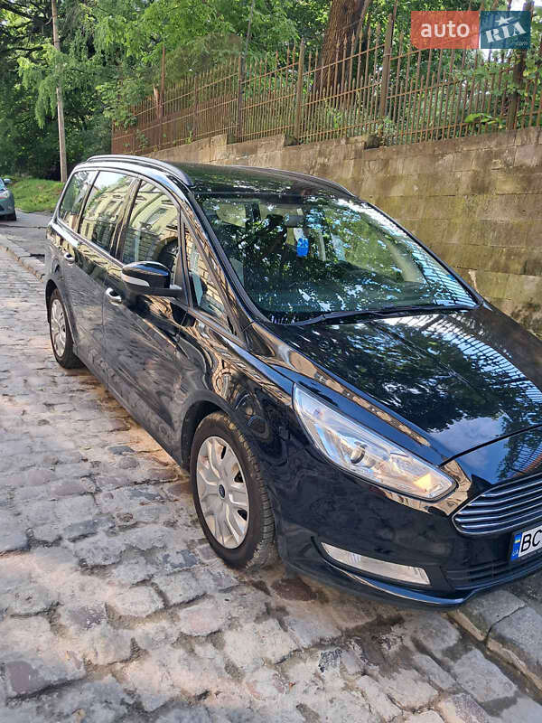 Минивэн Ford Galaxy 2017 в 