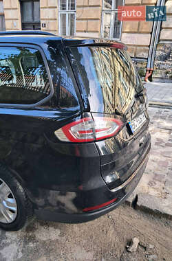 Минивэн Ford Galaxy 2017 в 