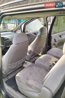 Минивэн Ford Galaxy 1997 в 