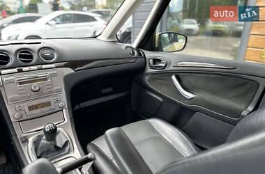 Минивэн Ford Galaxy 2006 в 