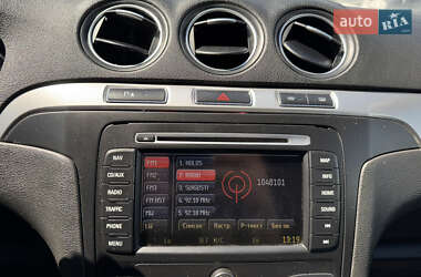 Минивэн Ford Galaxy 2014 в 