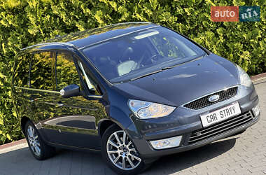 Минивэн Ford Galaxy 2010 в 