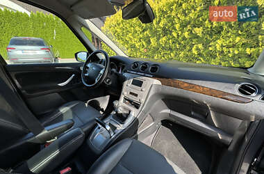 Минивэн Ford Galaxy 2010 в 