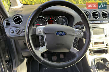 Минивэн Ford Galaxy 2010 в 