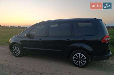 Минивэн Ford Galaxy 2011 в 