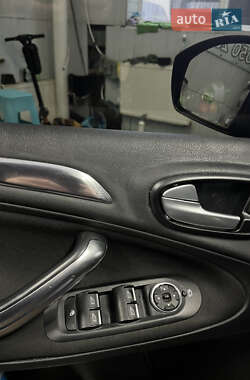 Минивэн Ford Galaxy 2013 в 