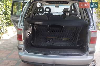 Минивэн Ford Galaxy 2002 в 