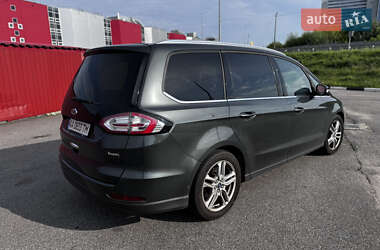 Минивэн Ford Galaxy 2017 в 