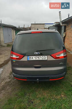 Минивэн Ford Galaxy 2011 в 