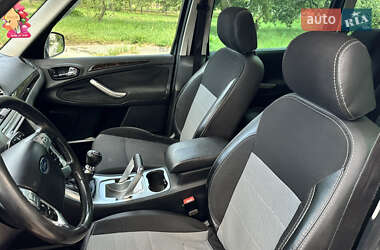 Минивэн Ford Galaxy 2006 в 