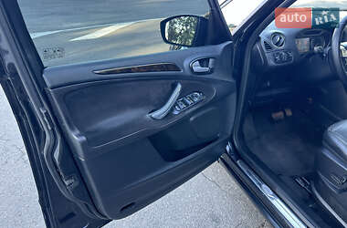 Минивэн Ford Galaxy 2010 в 