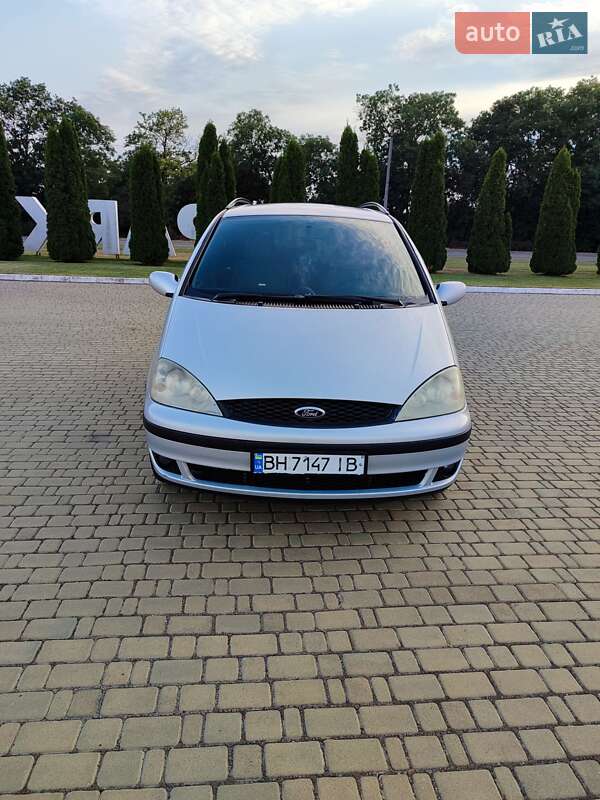 Минивэн Ford Galaxy 2002 в 