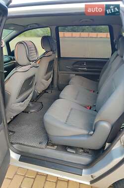 Минивэн Ford Galaxy 2002 в 