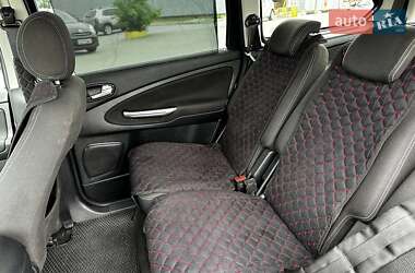 Минивэн Ford Galaxy 2010 в 